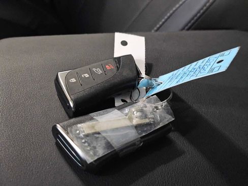 Used 2024 Lexus GX 550 w/ Accessory Package (Z1) image 47