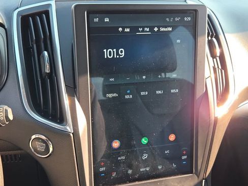 Used 2022 Ford Edge Titanium image 20