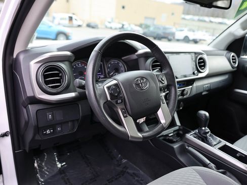 Used 2021 Toyota Tacoma SR5 image 18