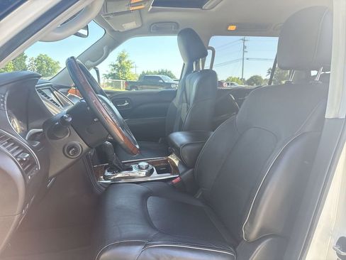 Used 2018 INFINITI QX80 4WD w/ Driver Assistance Package image 19