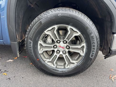 Used 2024 GMC Sierra 1500 SLT image 33