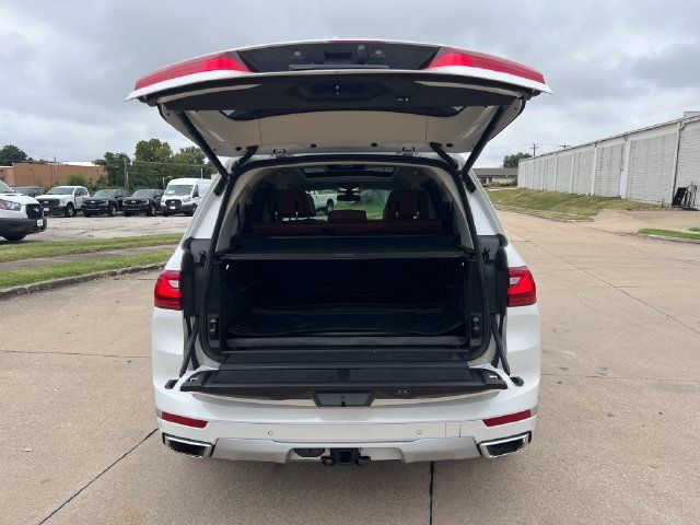 Used 2022 BMW X7 xDrive40i w/ Premium Package AWD/4WD image 8