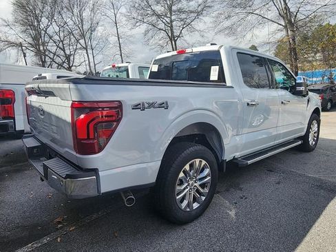 Used 2025 Ford F150 Lariat w/ Equipment Group 501A Mid AWD/4WD image 9