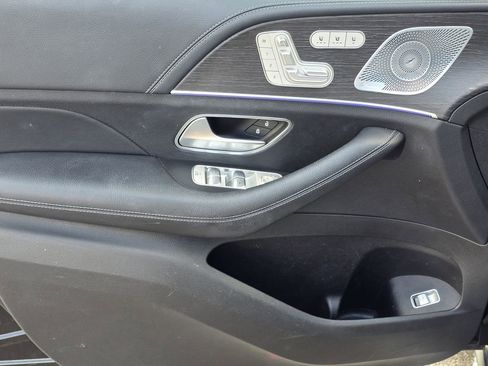 Used 2020 Mercedes-Benz GLS 450 4MATIC image 16