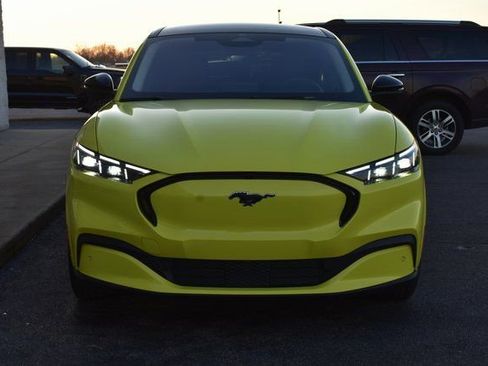 Used 2025 Ford Mustang Mach-E Premium image 8