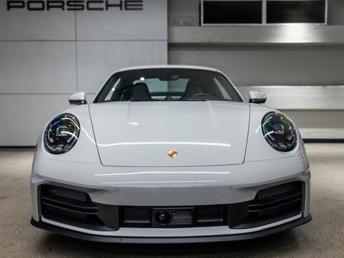 Used 2025 Porsche 911 Carrera image 8