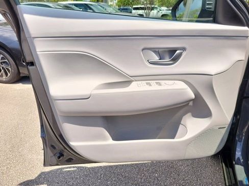 New 2026 Hyundai Kona Limited FWD image 12