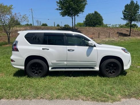 Used 2017 Lexus GX 460 Premium w/ Premium Package AWD/4WD image 6