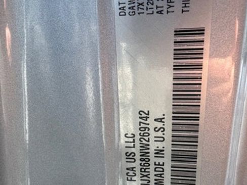 Used 2022 Jeep Wrangler Unlimited Rubicon 4xe w/ Dual Top Group image 31