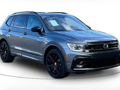Certified 2021 Volkswagen Tiguan SE R-Line FWD image 1