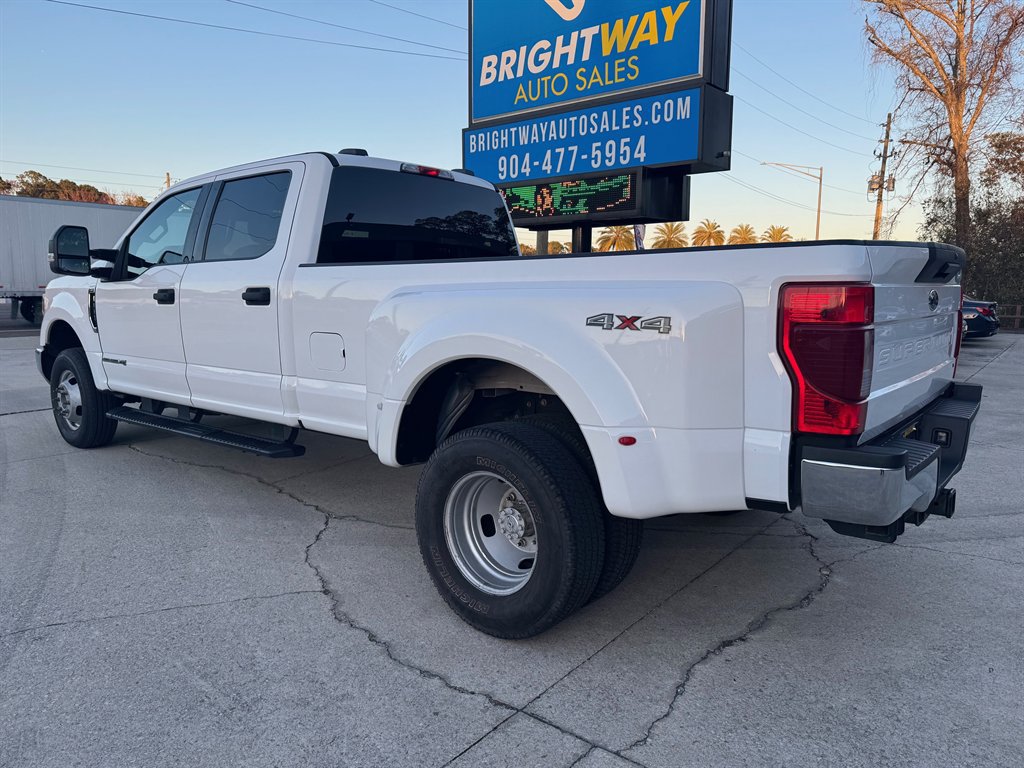 Used 2021 Ford F350 XLT AWD/4WD image 5