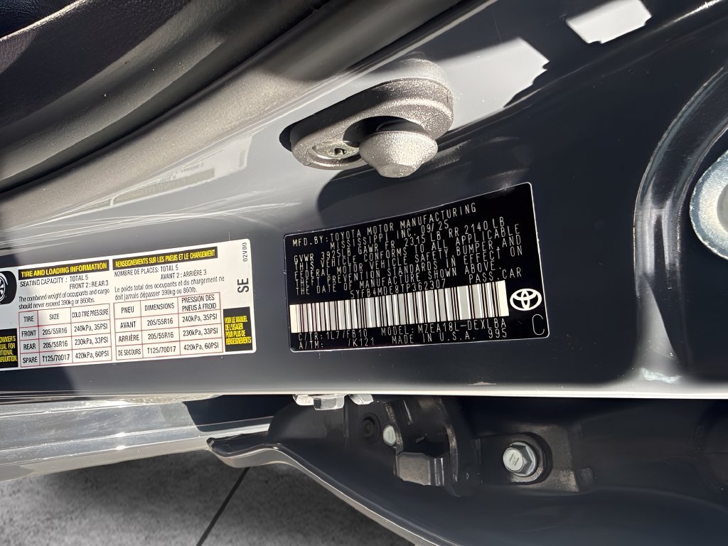 Used 2026 Toyota Corolla LE FWD image 29