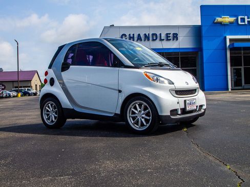 Used 2008 smart fortwo pure RWD image 9