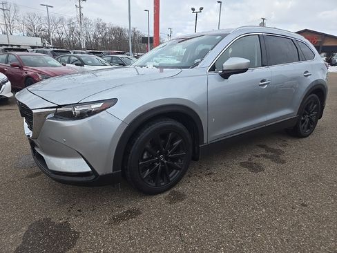 Used 2022 MAZDA CX-9 Touring Plus image 3