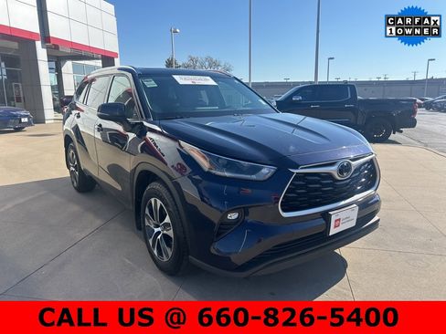 Certified 2021 Toyota Highlander XLE image 4