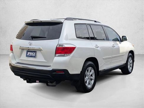 Used 2012 Toyota Highlander FWD image 5