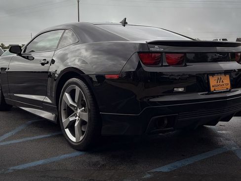 Used 2012 Chevrolet Camaro SS RWD image 21