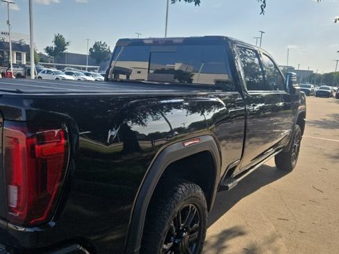 Used 2021 GMC Sierra 2500 Denali w/ Denali Black Diamond Edition AWD/4WD image 5