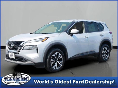 Used 2023 Nissan Rogue SV image 1