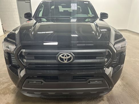 New 2025 Toyota Tacoma SR5 image 35