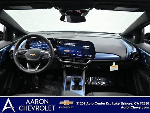 New 2026 Chevrolet Equinox EV LT image 31