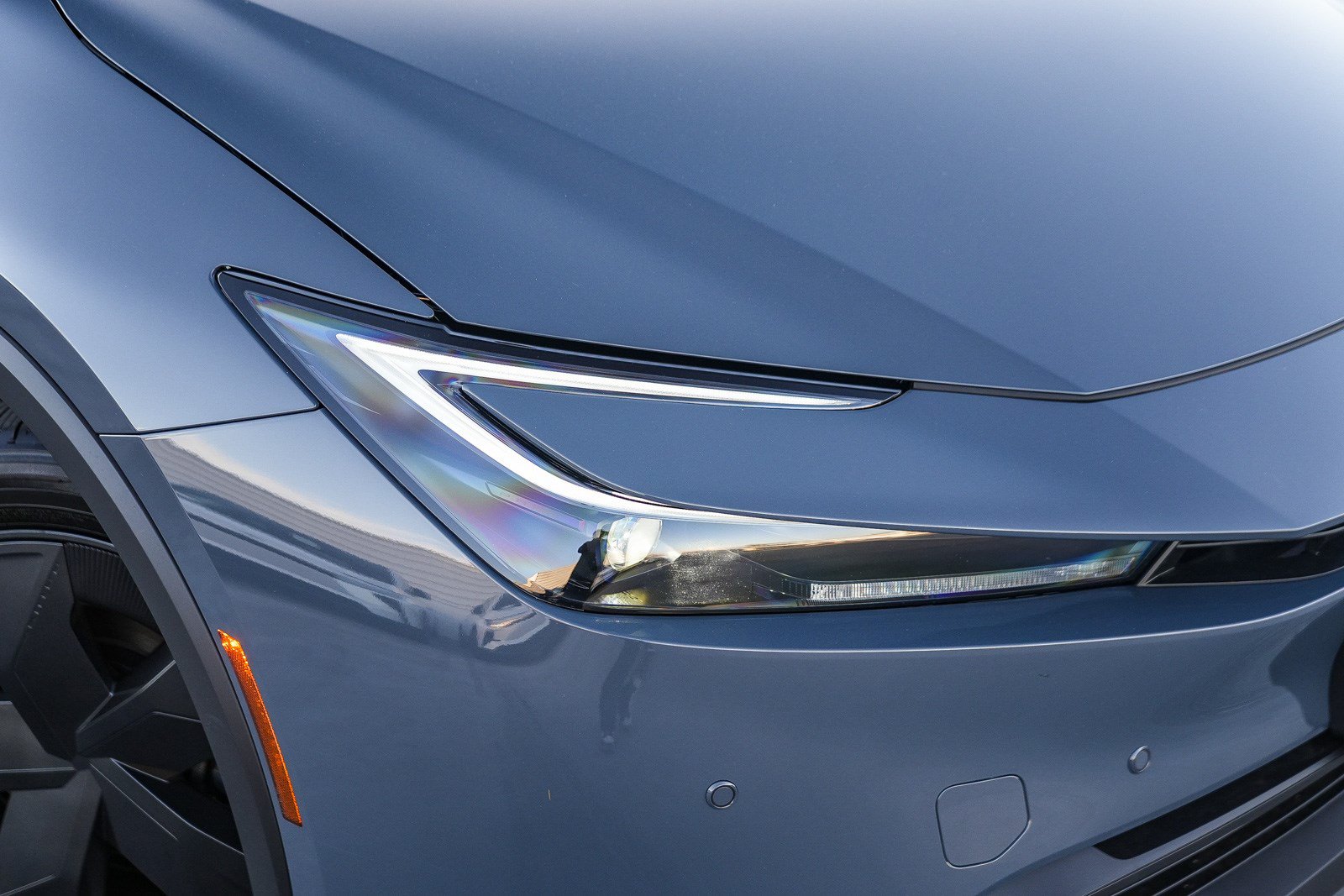 Used 2027 Toyota Prius LE FWD image 2