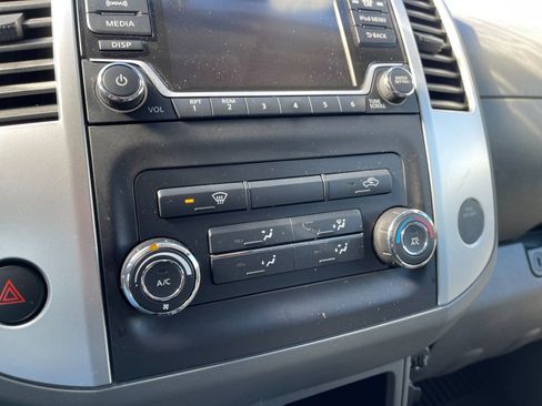 Used 2018 Nissan Frontier SV image 21