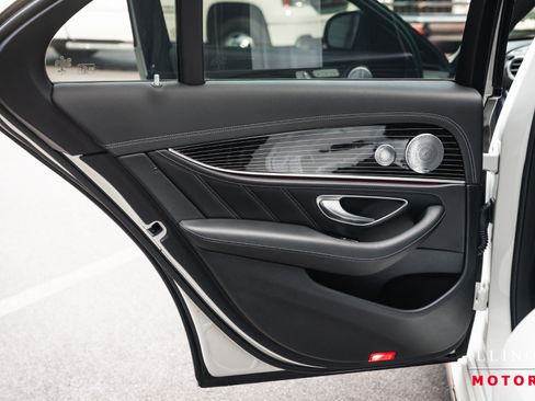 Used 2018 Mercedes-Benz E 63 AMG S image 31