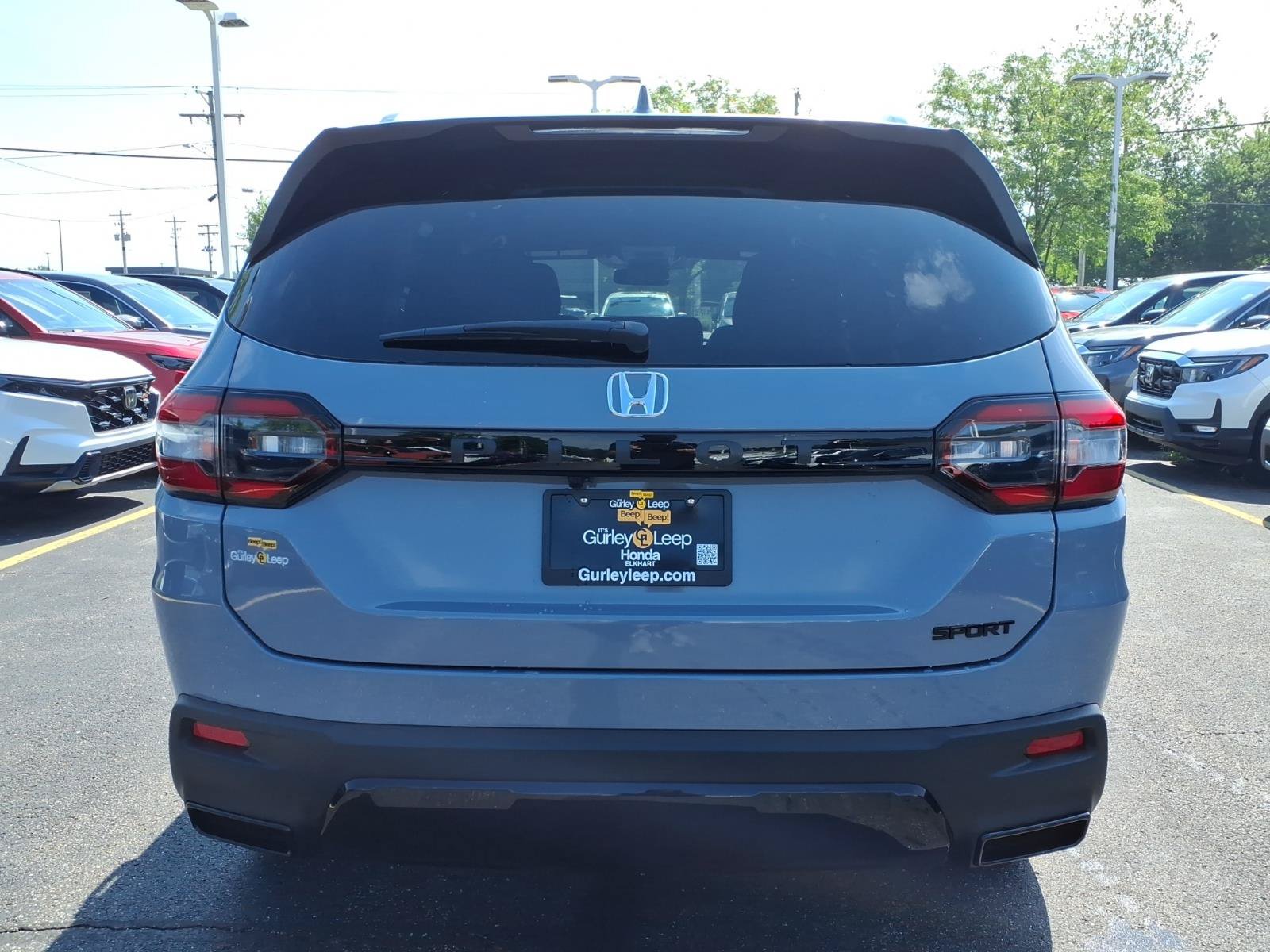 New 2026 Honda Pilot Sport image 8
