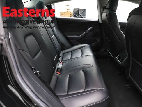Used 2018 Tesla Model 3 RWD image 17