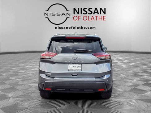 Used 2026 Nissan Rogue SV w/ SV Premium Package FWD image 28