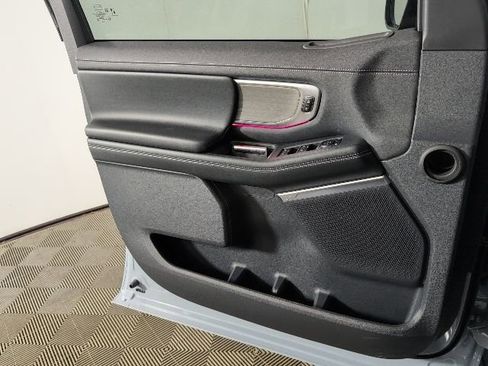 New 2026 Ford Expedition Platinum image 21