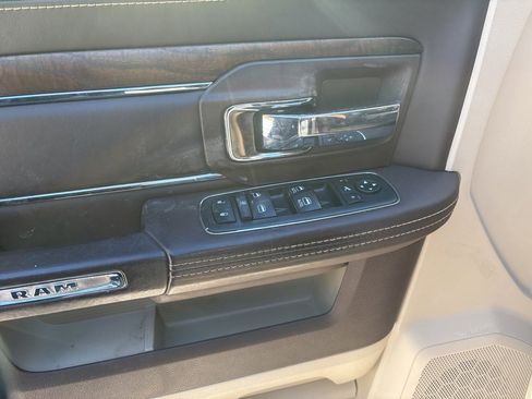 Used 2018 RAM 1500 Laramie Longhorn image 8