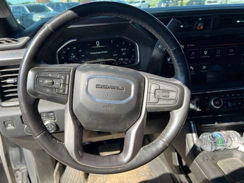 Used 2024 GMC Sierra 2500 Denali Ultimate AWD/4WD image 8