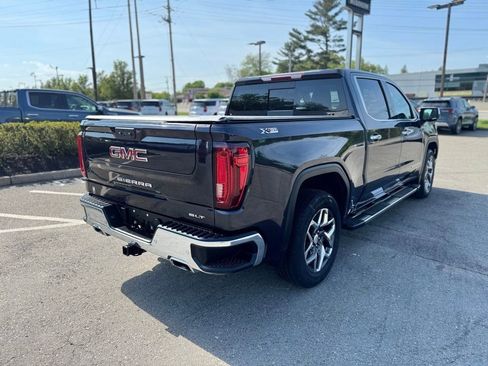 Certified 2022 GMC Sierra 1500 SLT w/ SLT Premium Plus Package AWD/4WD image 6
