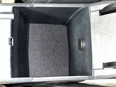 Used 2023 Ford Bronco Badlands image 26