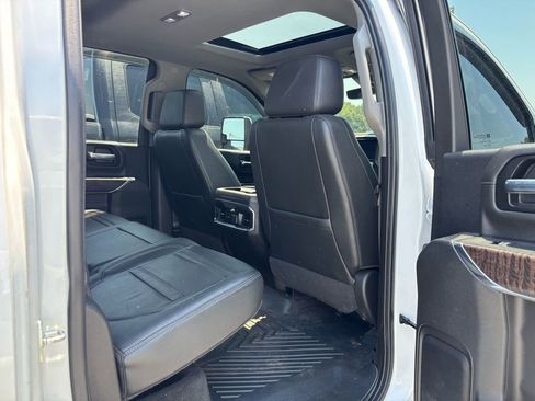 Used 2022 GMC Sierra 3500 Denali w/ Denali Ultimate Package AWD/4WD image 10