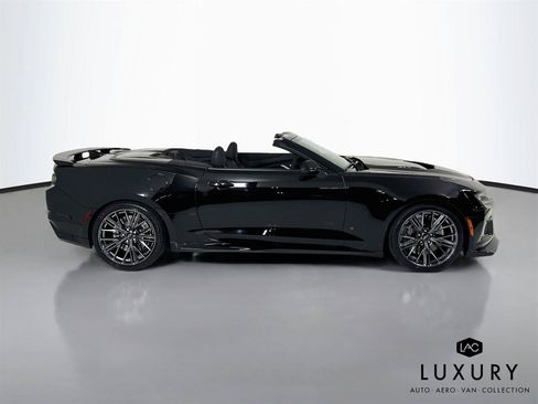 Used 2023 Chevrolet Camaro ZL1 RWD image 5