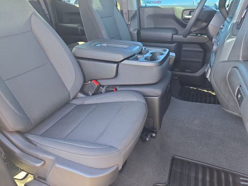 Used 2024 Chevrolet Silverado 1500 Custom image 22