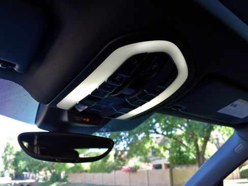 Used 2017 Porsche Macan S w/ Premium Package Plus image 20