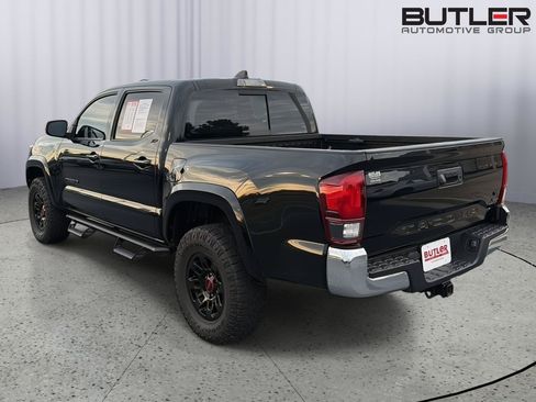 Certified 2021 Toyota Tacoma SR5 RWD image 4