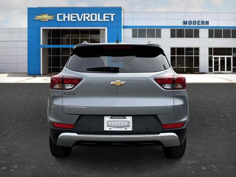 Used 2023 Chevrolet TrailBlazer LT w/ Convenience Package FWD image 4