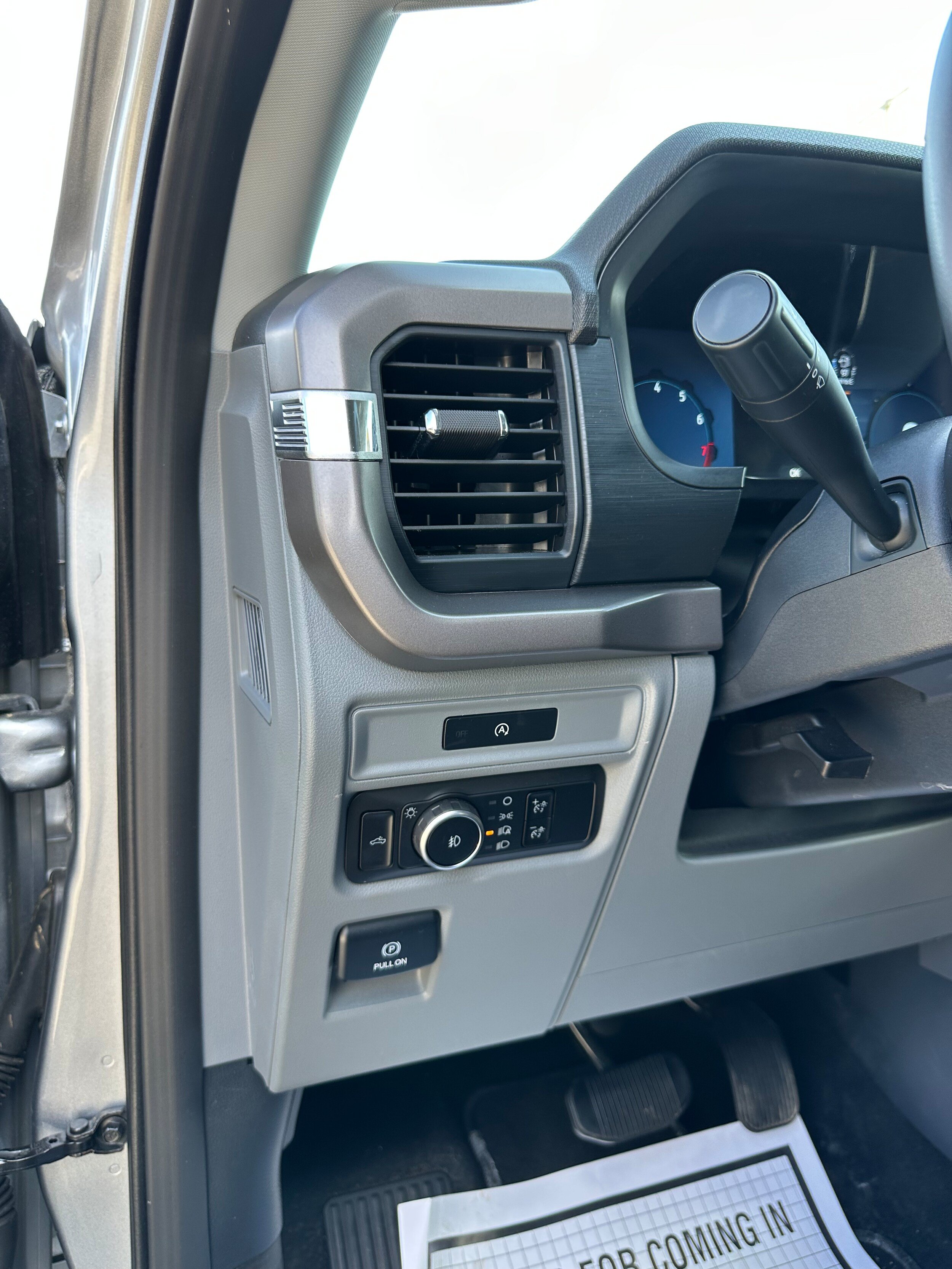 Used 2025 Ford F150 XLT w/ Equipment Group 301A Standard AWD/4WD image 12