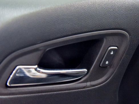 Used 2022 Chevrolet Colorado Z71 image 15