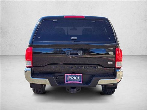 Used 2017 Toyota Tacoma SR5 RWD image 6