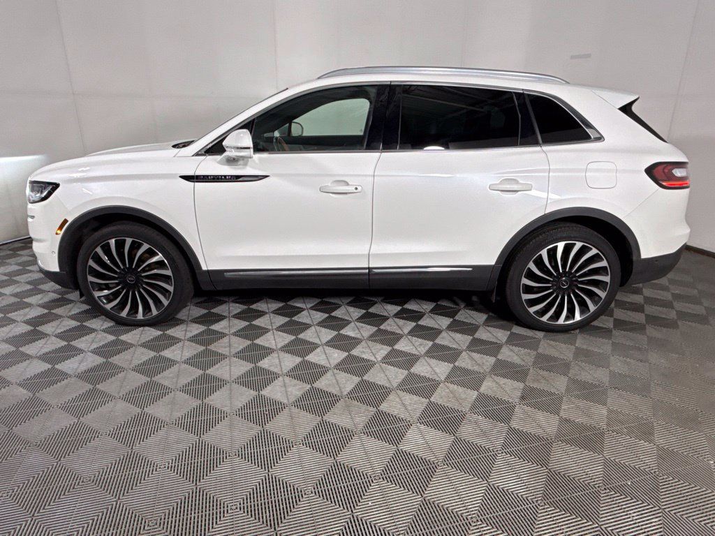 Used 2023 Lincoln Nautilus Black Label w/ Class II Trailer Tow Package AWD/4WD image 7