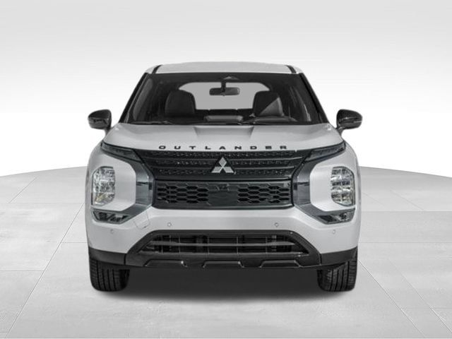 Used 2023 Mitsubishi Outlander SE Black Edition FWD image 4