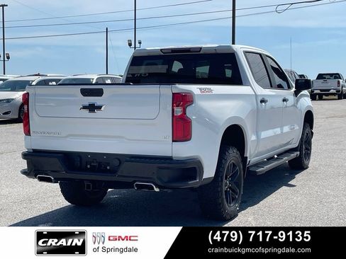 Used 2021 Chevrolet Silverado 1500 LT Trail Boss w/ Convenience Package II AWD/4WD image 8