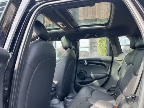 Used 2021 MINI Cooper 4-Door Hardtop image 43