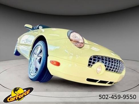 Used 2002 Ford Thunderbird Base image 5